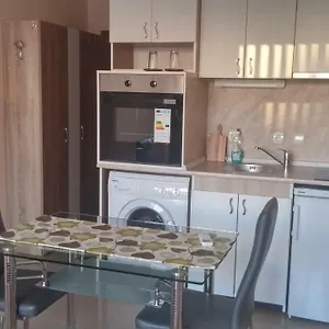студио за двама алекс Апартаменты Варна