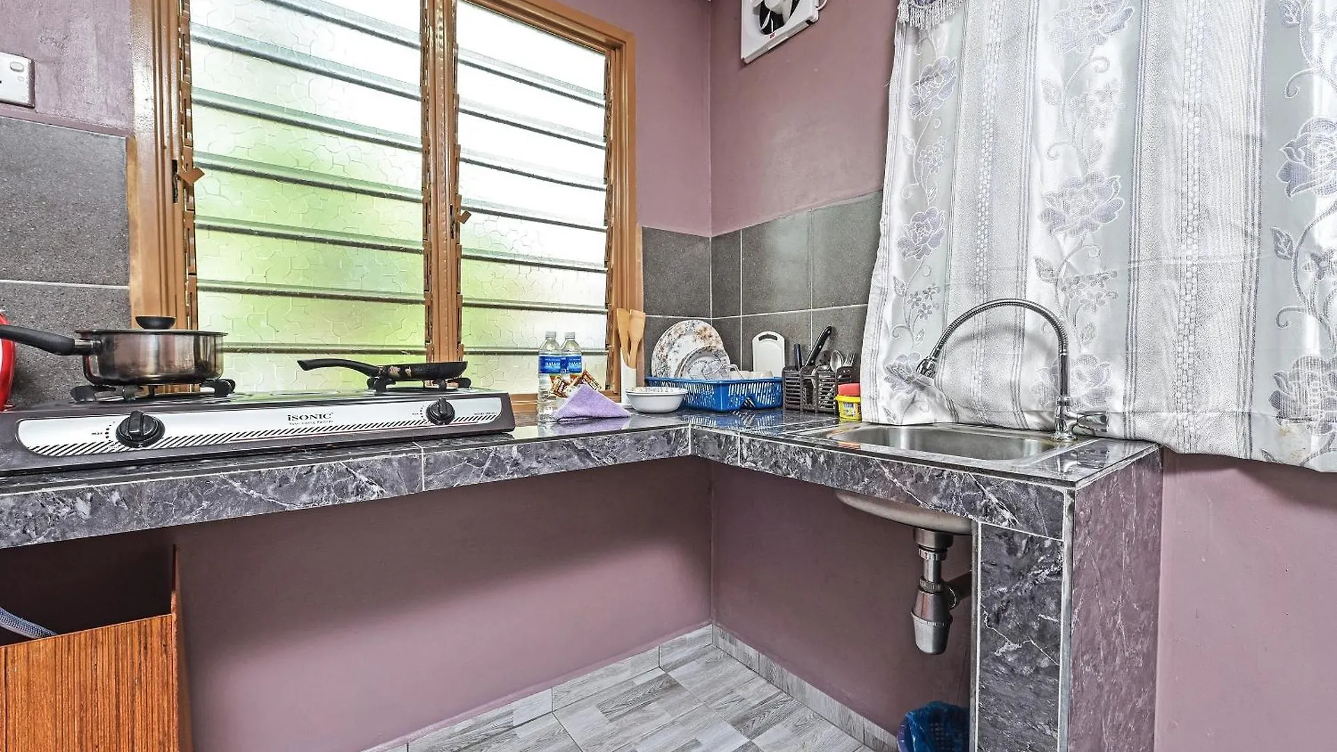 Oyo Home 90348 Inspire Rooms Langkawi 0*,
